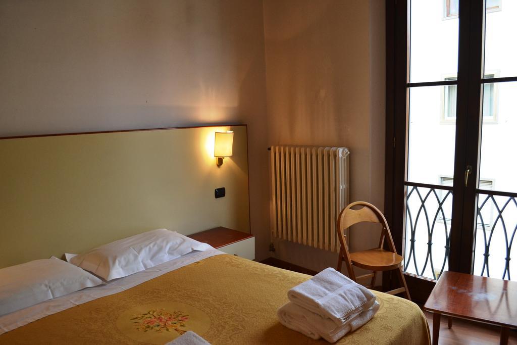 Hotel Casa Del Lago Florence Chambre photo
