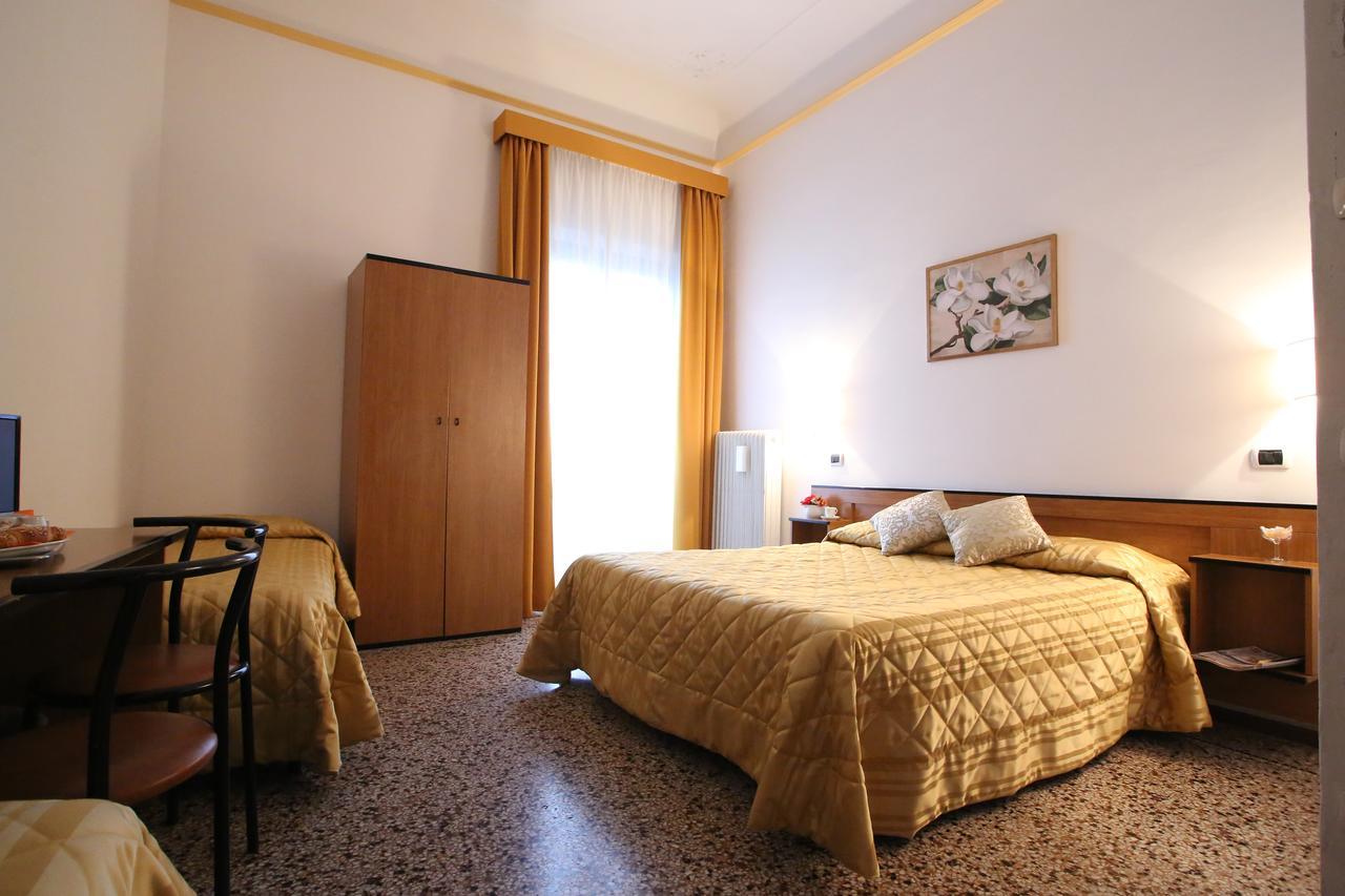 Hotel Casa Del Lago Florence Extérieur photo