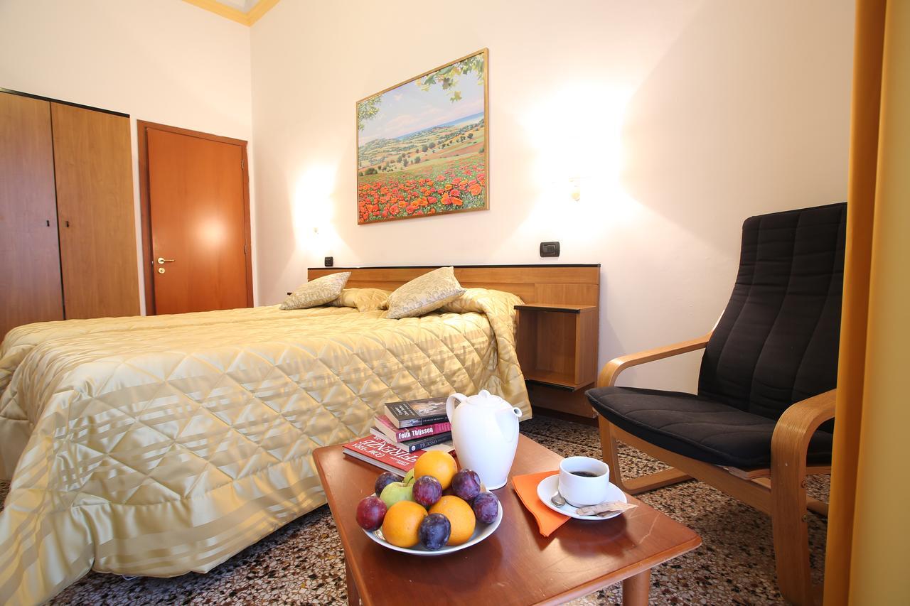 Hotel Casa Del Lago Florence Extérieur photo